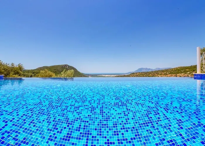 Uzumlu Village 1 Bedroom With Private Heated Pool فيلة