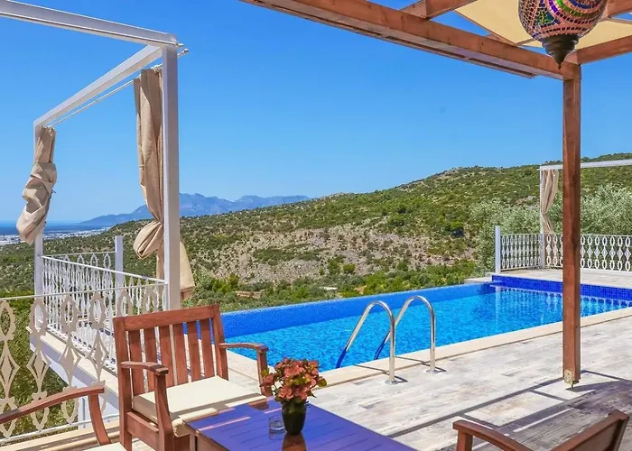 فيلة Uzumlu Village 1 Bedroom With Private Heated Pool